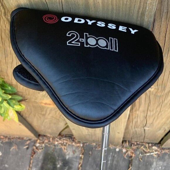 VINTAGE ODYSSEY ORIGINAL 2-BALL MALLET PUTTER HEADCOVER, GOOD CONDITION, BLACK!! - Picture 1 of 2